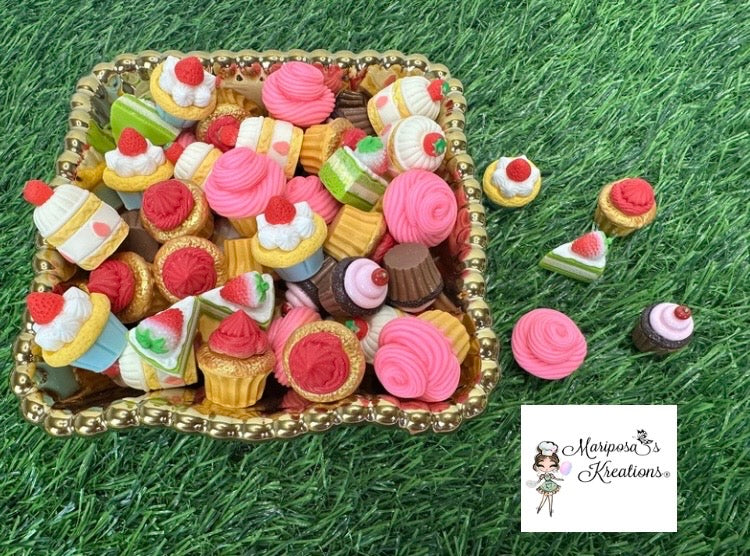 Fake Mini Cakes & Cupcakes