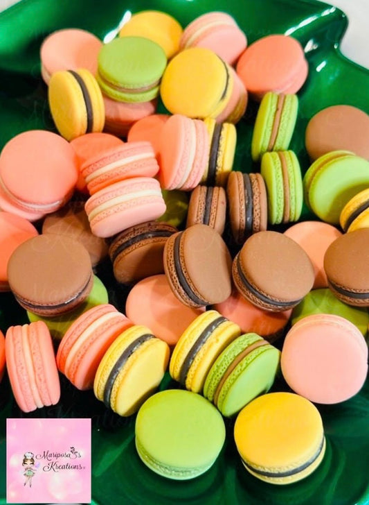 Mini Macaron Cabachons